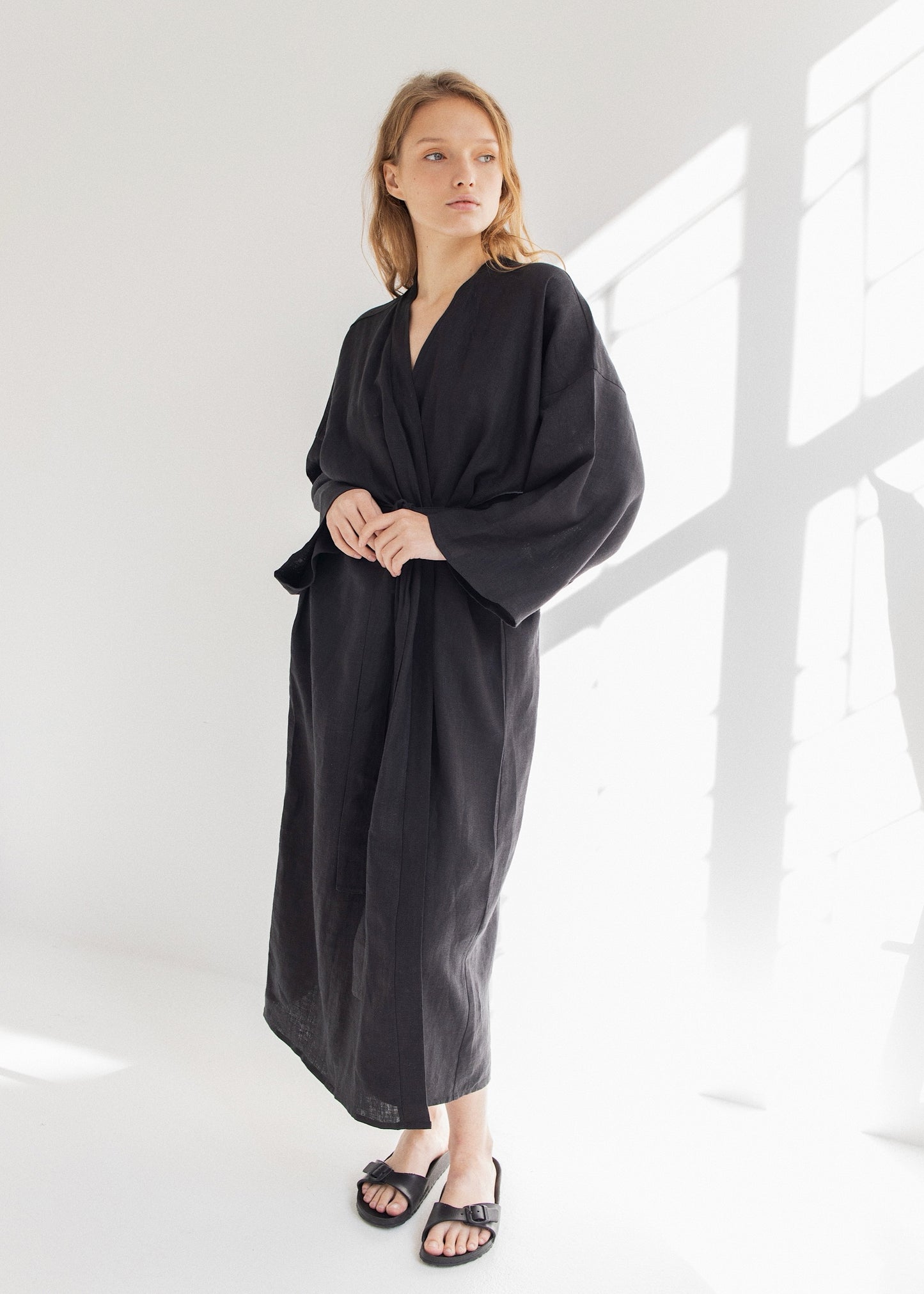 LINEN ROBE///BLACK