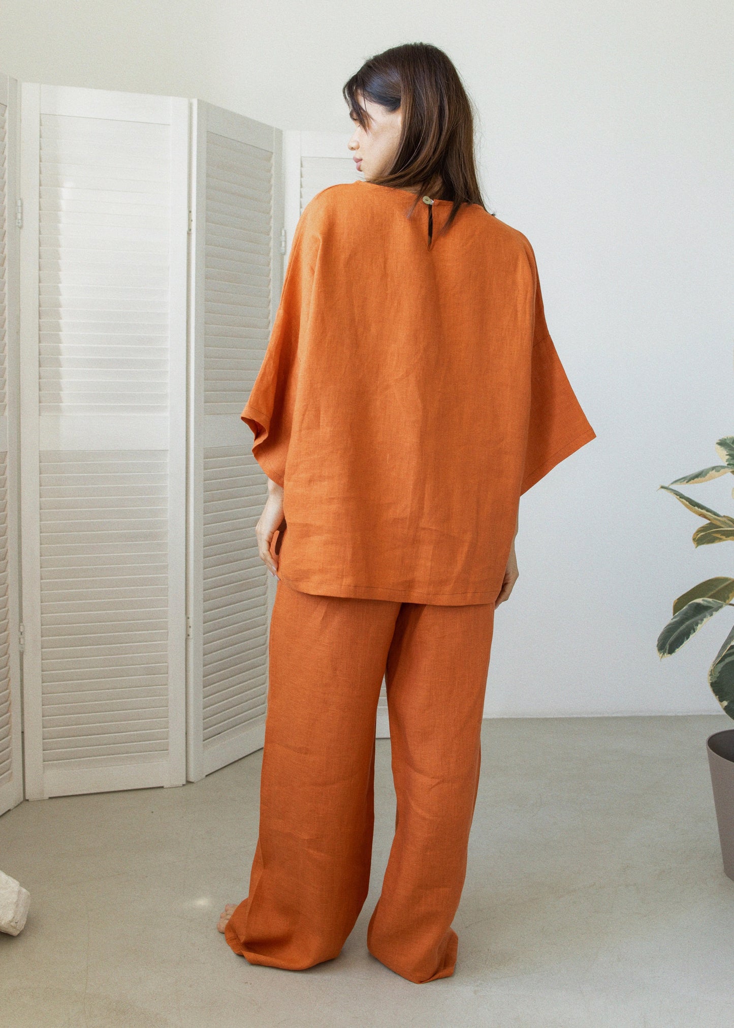 LIVING IN THIS SET///APRICOT